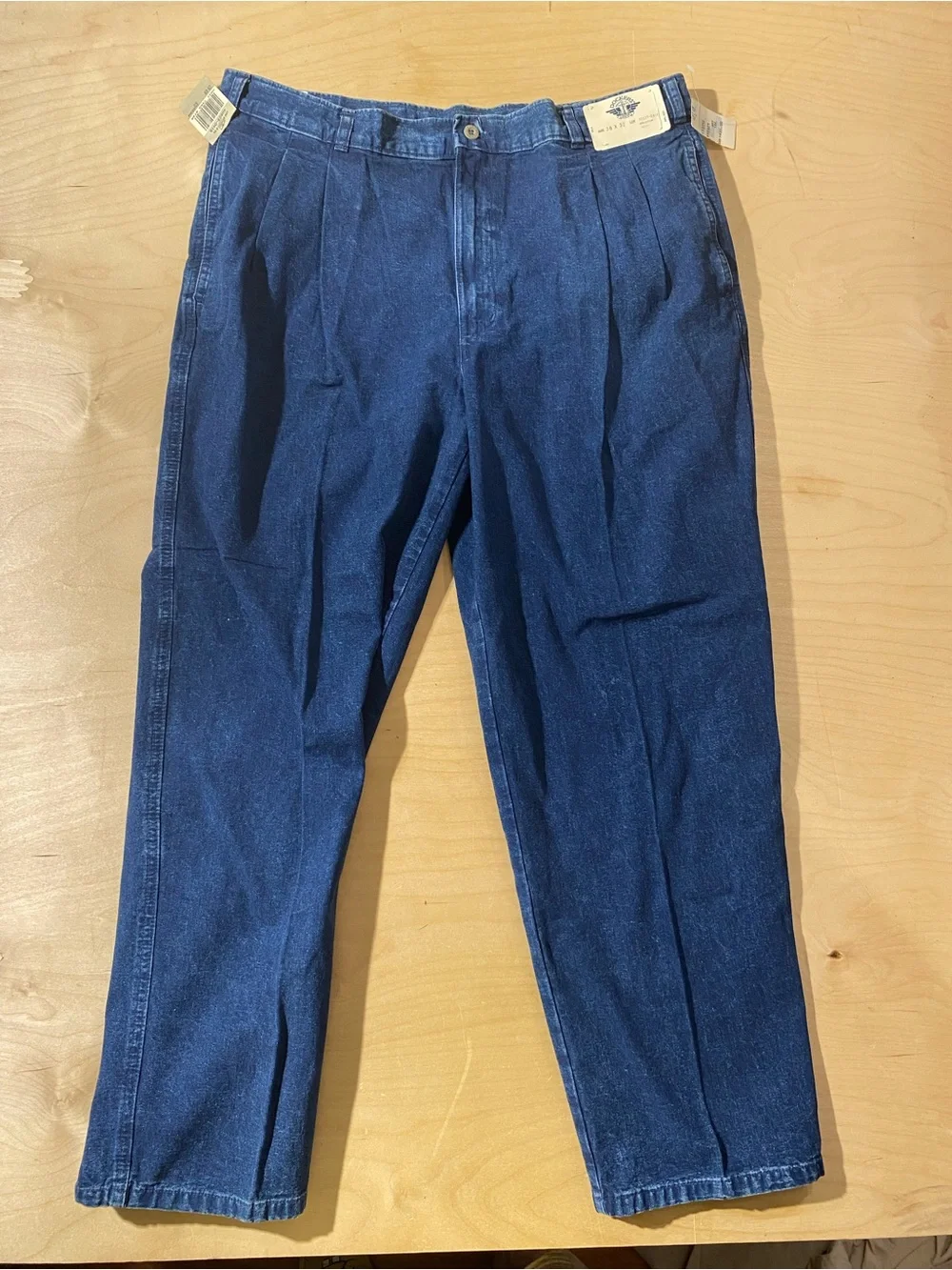 Dockers Men's Dark Blue Jeans - Classic Fit 38 x 32 (SX)